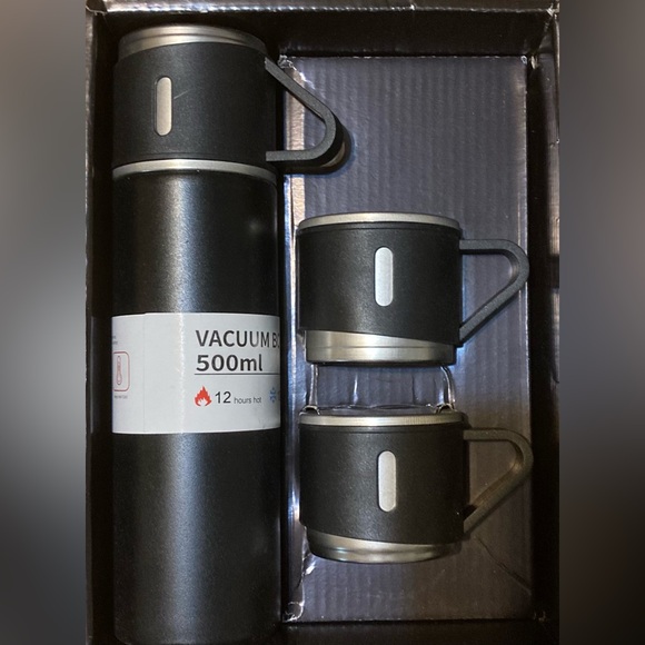 NWT Black Vacuum Bottle For Hot -Cold Drinks Up To 12 Hours With Added Cups - Picture 6 of 7